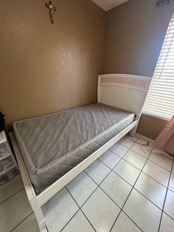 TWIN SIZE BED FRAM