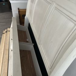 King size bed and box spring