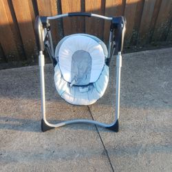 Graco portable baby swing