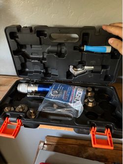 Pipe reamer expander