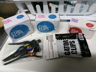 Marianna Clips and pins