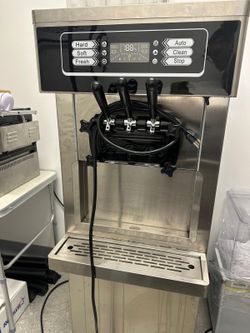 Soft Serve Ice Cream Machine
