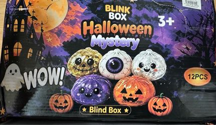 12 pc Halloween mystery dumpling box