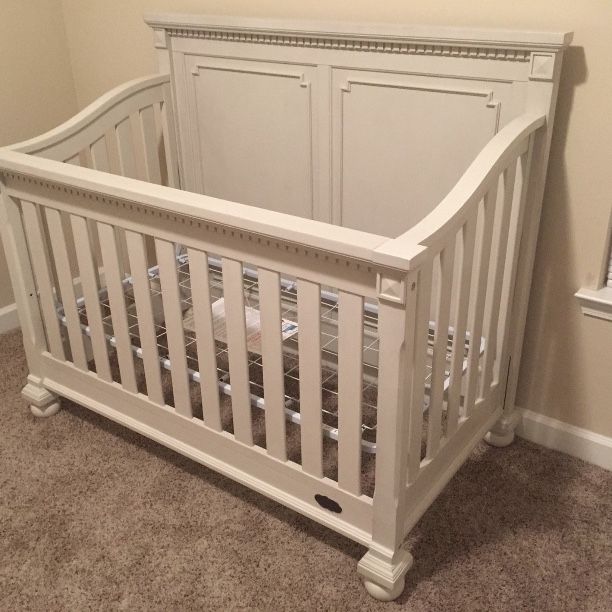 Heidi Klum s Truly Scrumptious 4 in 1 Crib for Sale in Los Angeles CA OfferUp