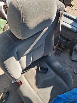 00 to 06 SILVERADO/SIERRA FRONT SEATS