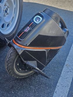 InMotion V9 Electric Unicycle (EUC)