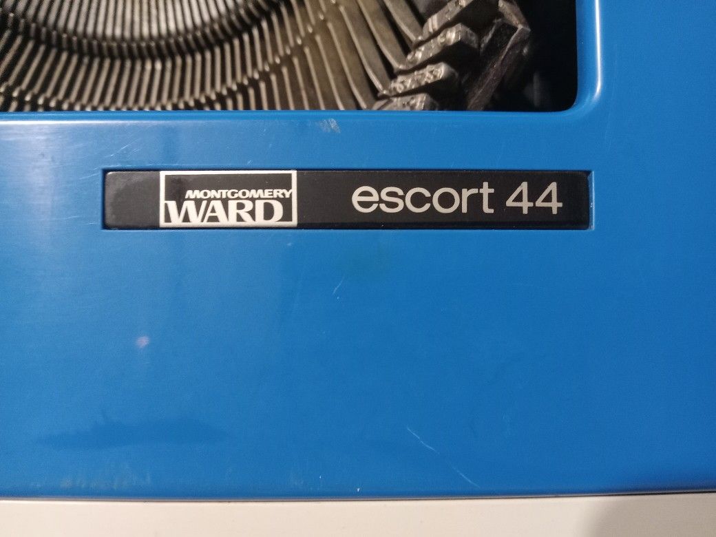 Vintage Montgomery Ward Typewriter