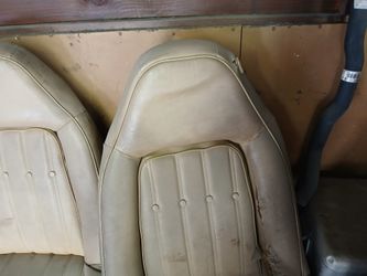 Rare 1970’s captain chairs swivel high back bucket seats (Strado flight) Chevy fits many models