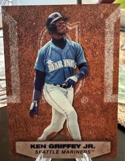 2026 Topps Series 2 Ken Griffey Jr. Diamond Dust Case Hit SSP Mariners