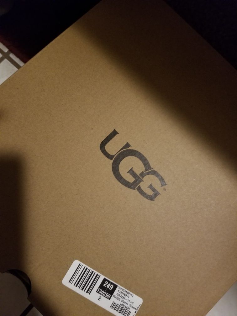 Brand New Size 10 Women's Ugg Rain Boots Still In The Box