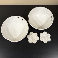 Ceramic Bowls With Chopstick Rests 