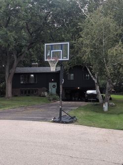 Free Basketball hoop