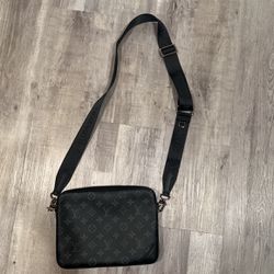 Authentic Louis Vuitton Bag + pouch