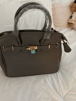 Brand new purse
