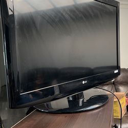 TV’s 32” And 37”