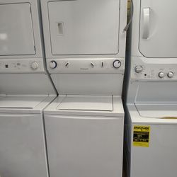 Frigidaire Electric Stackable 220v   Washer  Dryer Super Capacity In Excellent Working Condition 