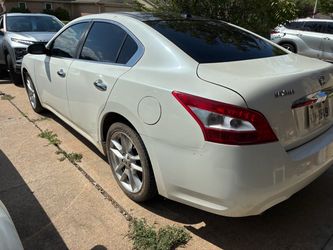 2009 Nissan maxima