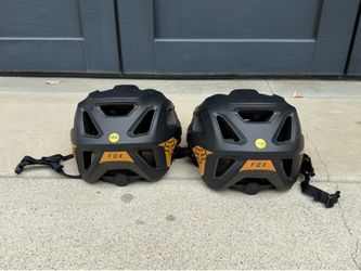 Fox Racing Youth MTB Safety Bundle — 2 Helmets + 2 Knee/Shin Guards — $250