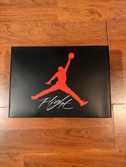 Jordan 4 White Cement (2025) Deadstock (Size 9)