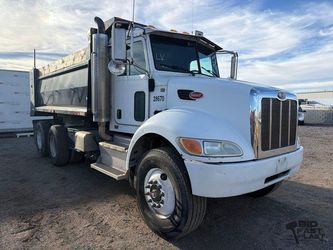 #140 • 2013 Peterbilt 348