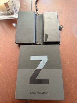 Samsung Galaxy Z Fold3 5G, 256GB, Phantom Black.