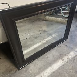 Nice Decor Framed Mirror