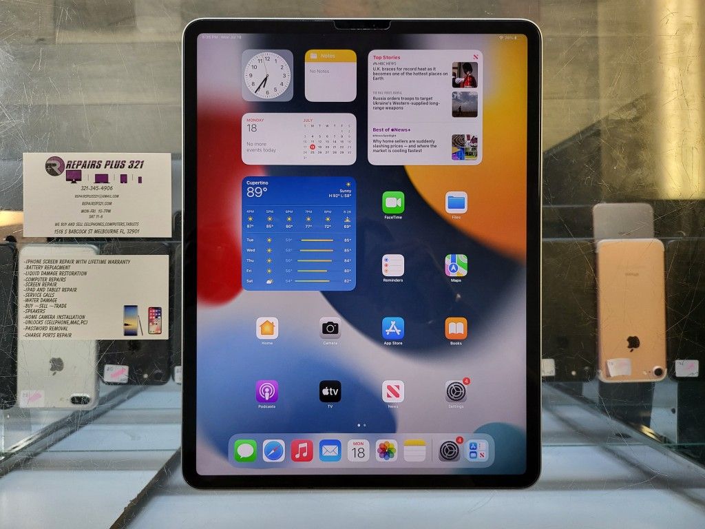 3rd Gen White iPad Pro 12.9" 64gb Wifi