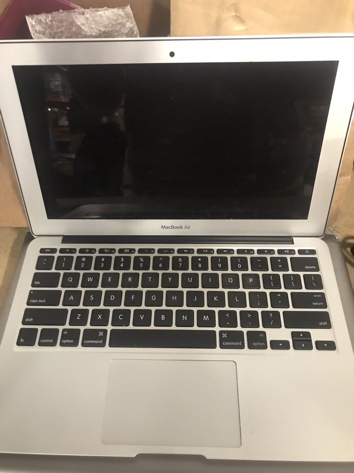 Mac AIR 200$