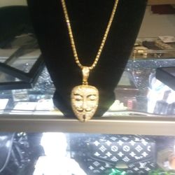 Diamond Chain With Diamond Vendetta Pendant 