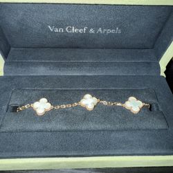 Van Cleef Mother Of Pearls 5 Motif, Vintage Alhambra 