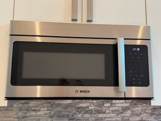 Bosch 300 Series Microwave 30" - $375 (Miami Beach)