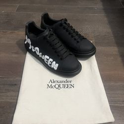 Alexander McQueen Graffiti Oversized Sneakers Black White EU 45 / US 11