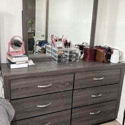 Black And Grey Dresser Set 