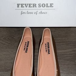 Flats Different colors available 