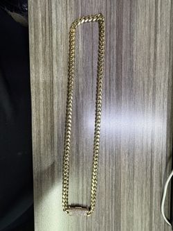 SOLID GOLD MIAMI CUBAN CHAIN💪🏽