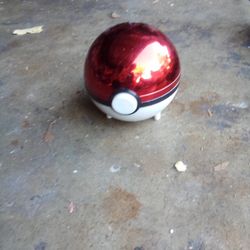 Pokemon Ball Pikachu Gold Plated Trading Card 
