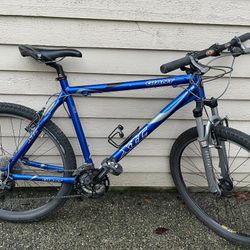 Giant XTC Mountain Bike