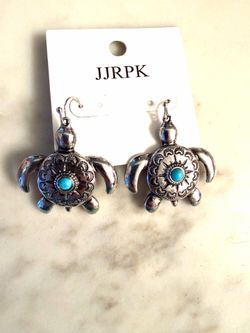 New Silver and Turquoise Turtle Earrings
