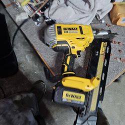 Dewalt 20v  framing nail gun 