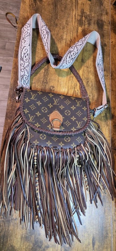Used Vintage Boho Louis Vuitton World Traveler