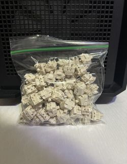 NovelKey Cream Switches 67 pieces