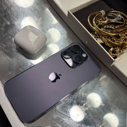 Midnight Unlocked iPhone 14 Pro AirPod 4s 