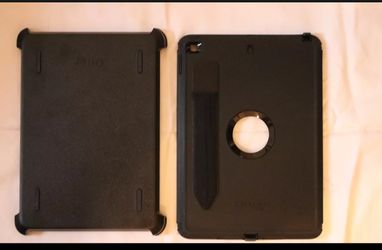 Otter Box Defender iPad Cover.