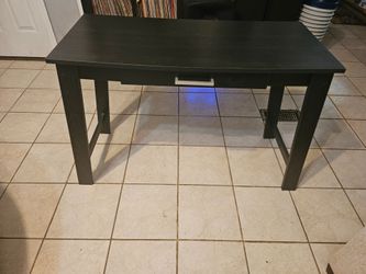 Versatile Accent/Entry Table