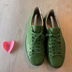gucci ace green embossed gg shoes 