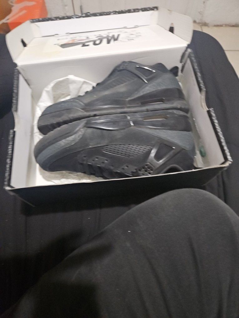 Air Jordan 4 Spizike Black Cat