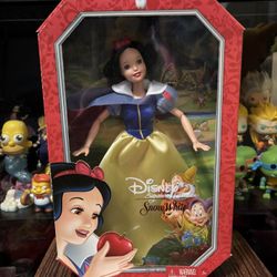 Disney Signature Collection Snow White Doll