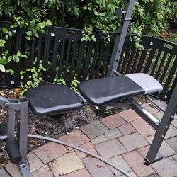 Free-Weight lifting bench