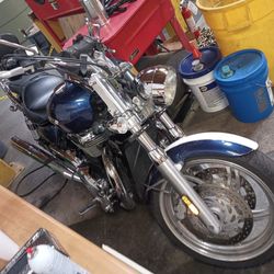 2011 Triumph Thunderbird 