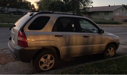 2007 Kia Sportage - clean title